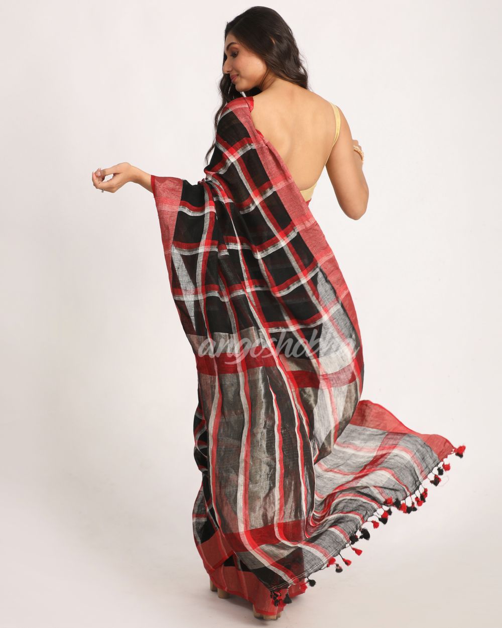 Black Red Traditional Check Linen Handloom Saree angoshobha