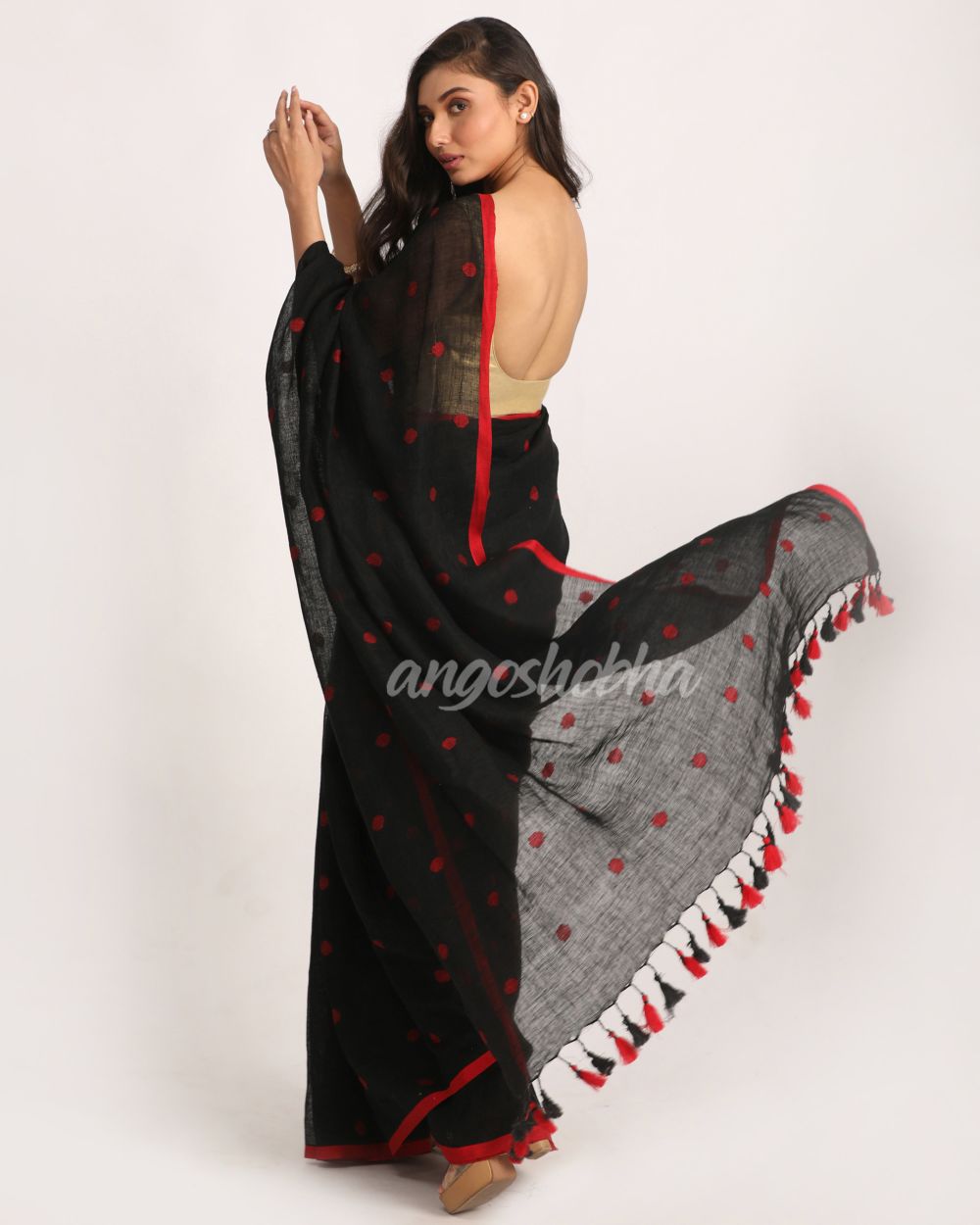 Black Traditional Handloom Linen Jamdani Saree angoshobha