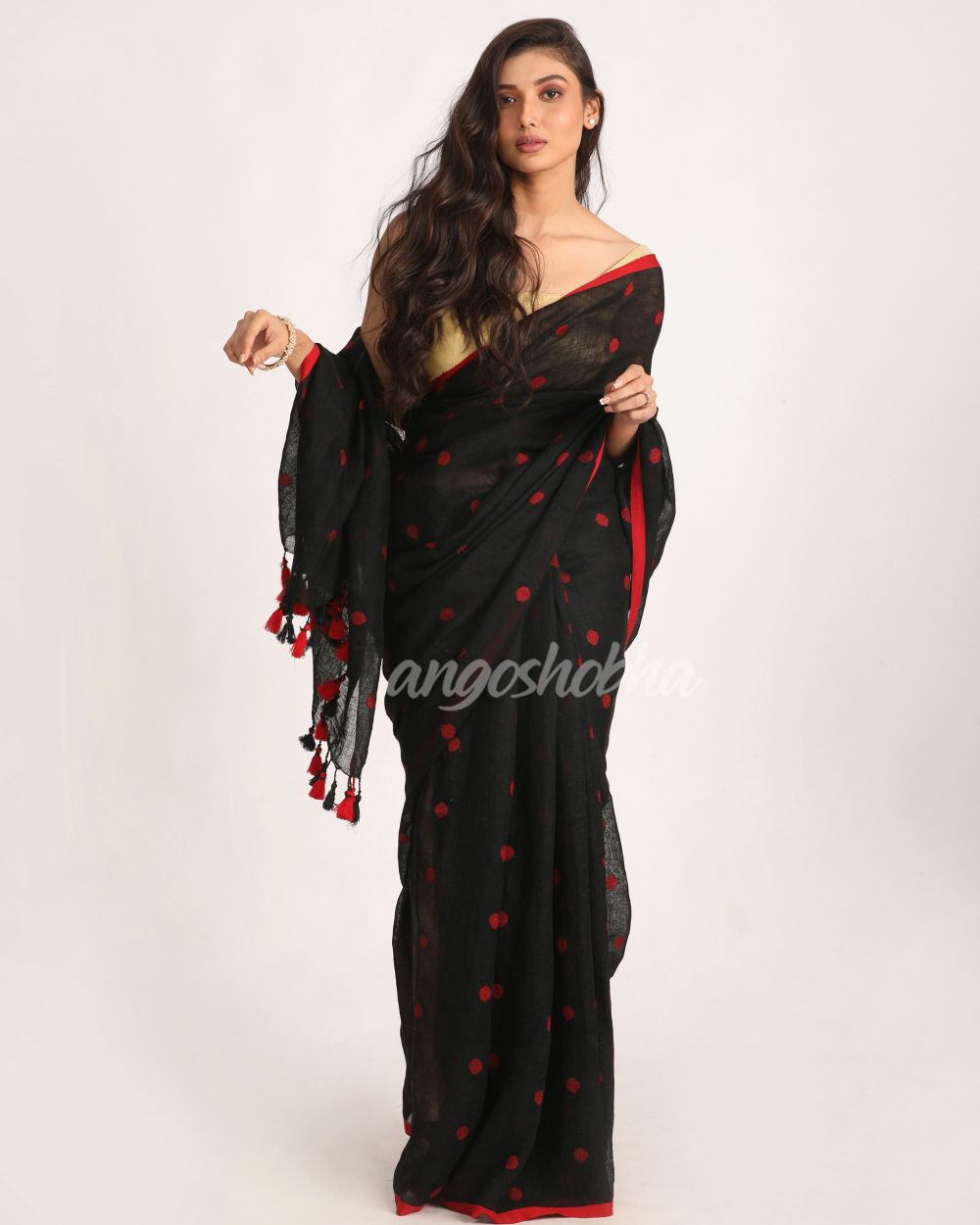 Black Traditional Handloom Linen Jamdani Saree angoshobha