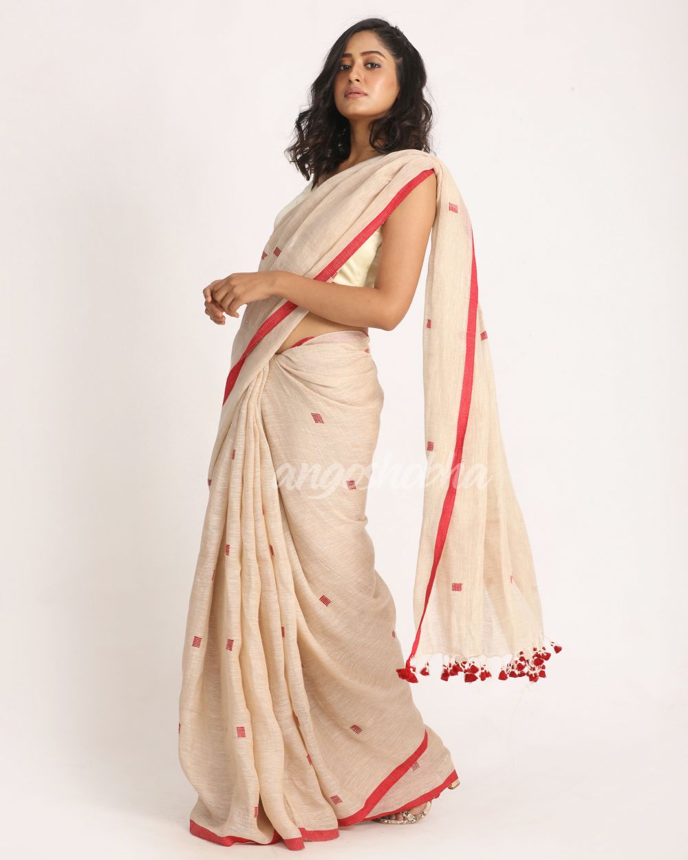 Cream Traditional Handloom Linen Jamdani Saree angoshobha