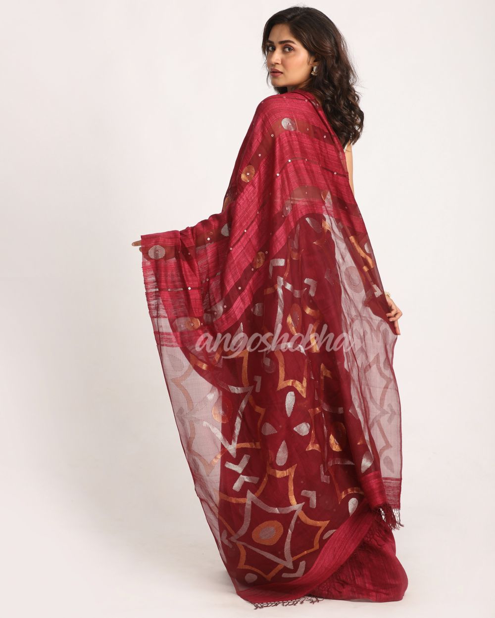 Dark Fuchia Matka Silk Handloom Traditional Sequin Jamdani Saree angoshobha