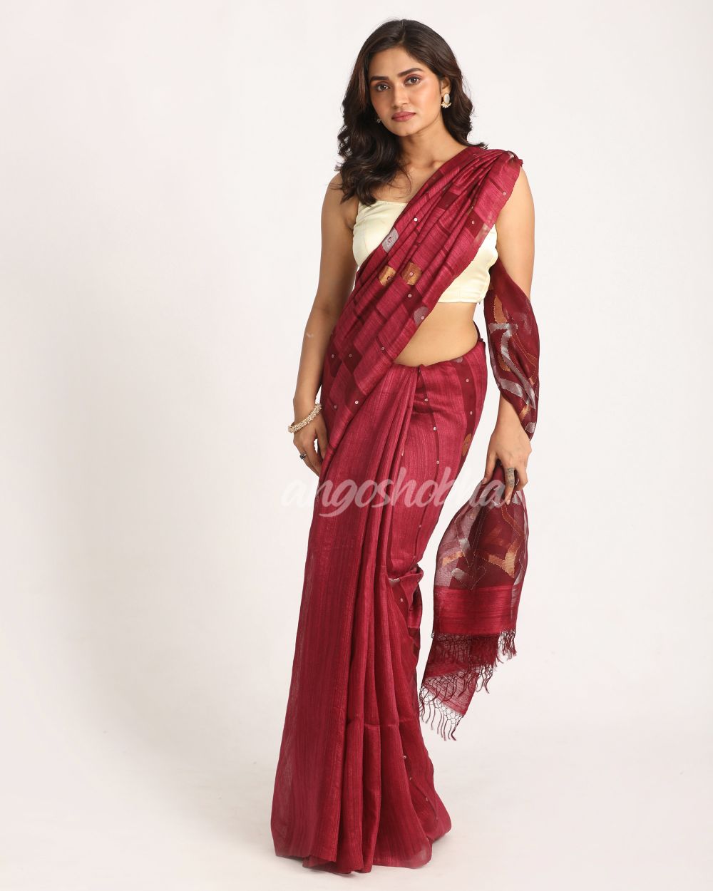 Dark Fuchia Matka Silk Handloom Traditional Sequin Jamdani Saree angoshobha