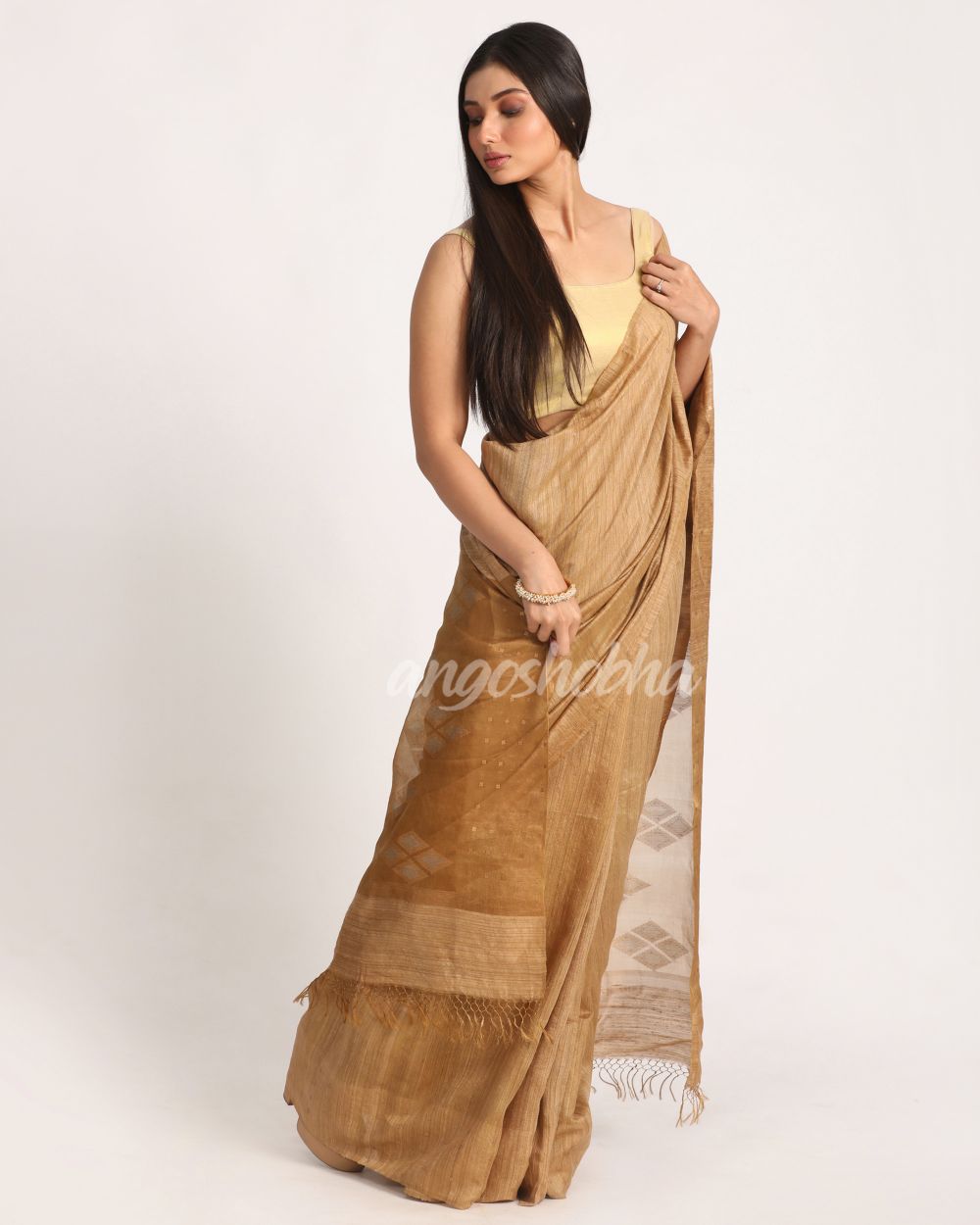 Deep Tan Matka Silk Handloom Traditional Jamdani Saree angoshobha