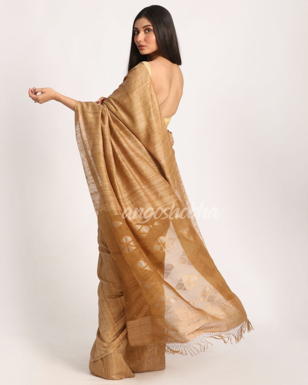 Deep Tan Matka Silk Handloom Traditional Jamdani Saree angoshobha