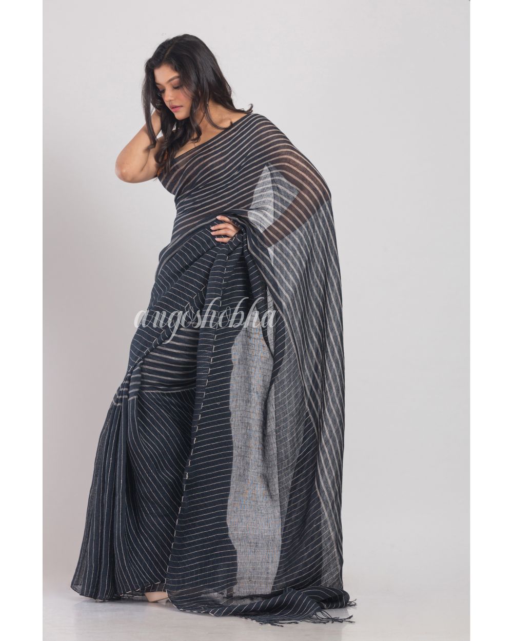 Dim Grey Handloom Linen Saree angoshobha