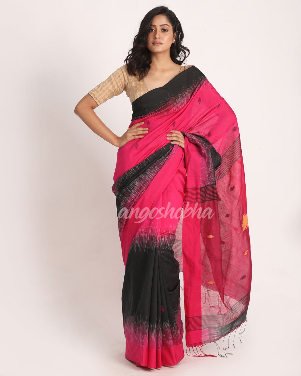 Fuchsia Black Cotton Blend Handloom Tie Dye Jamdani Saree angoshobha