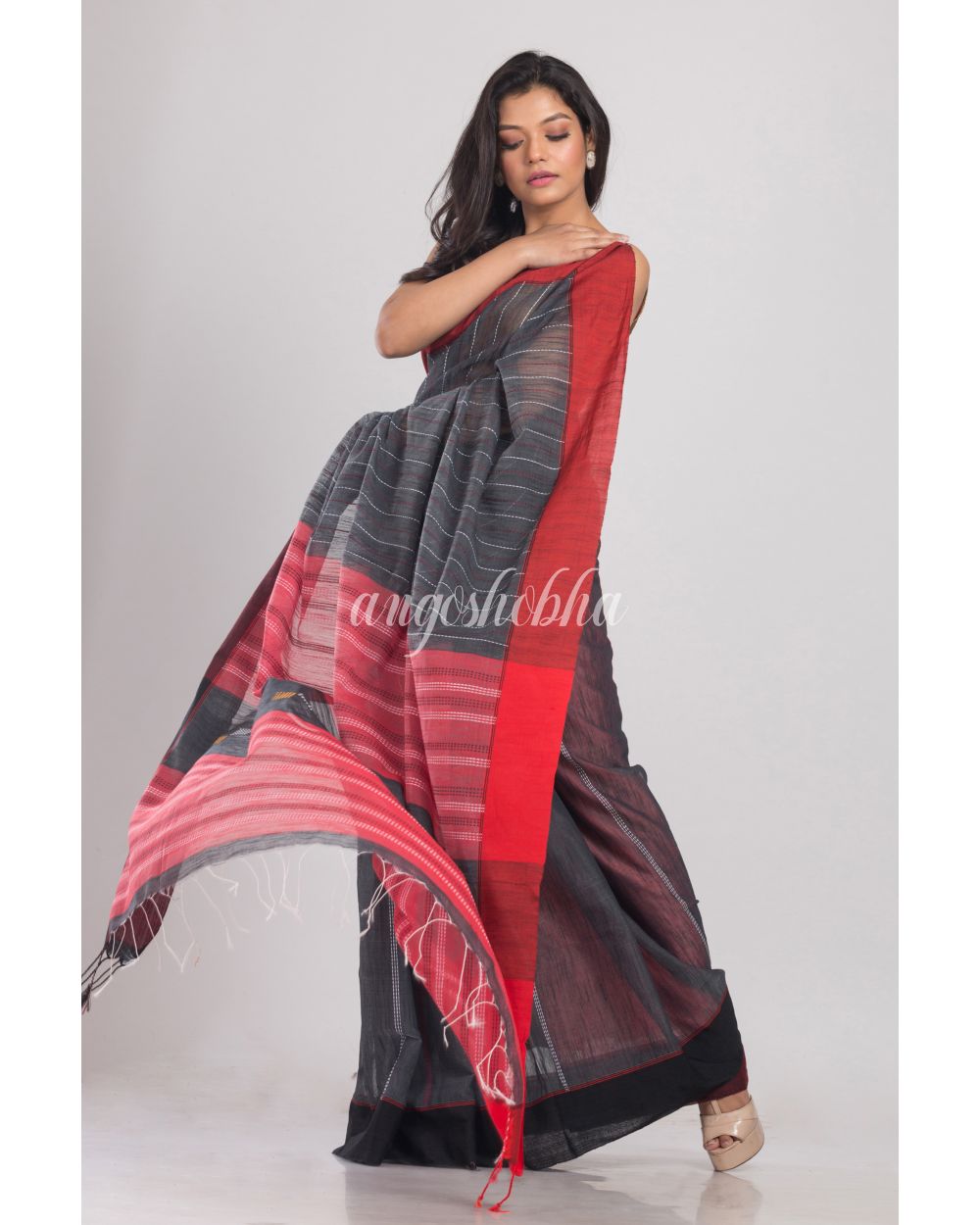 Grey Handwoven Cotton Silk Saree angoshobha