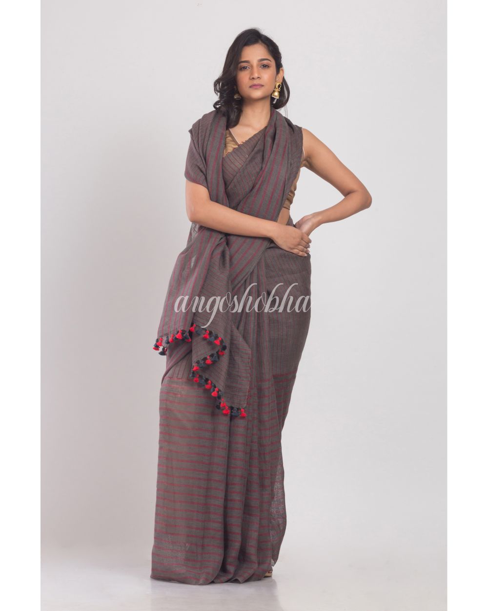 Grey Handwoven Linen Saree angoshobha