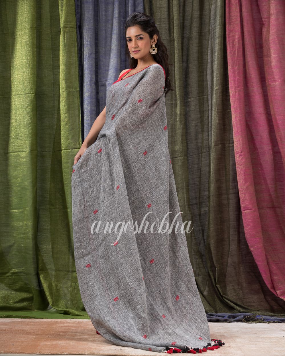 Grey Traditional Handloom Linen Jamdani Saree angoshobha