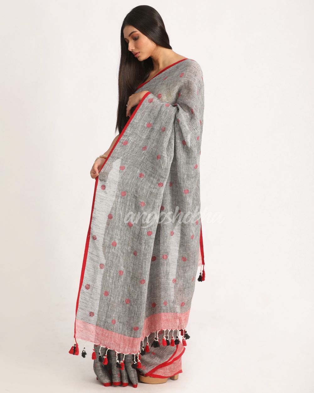 Grey Traditional Handloom Linen Jamdani Saree angoshobha