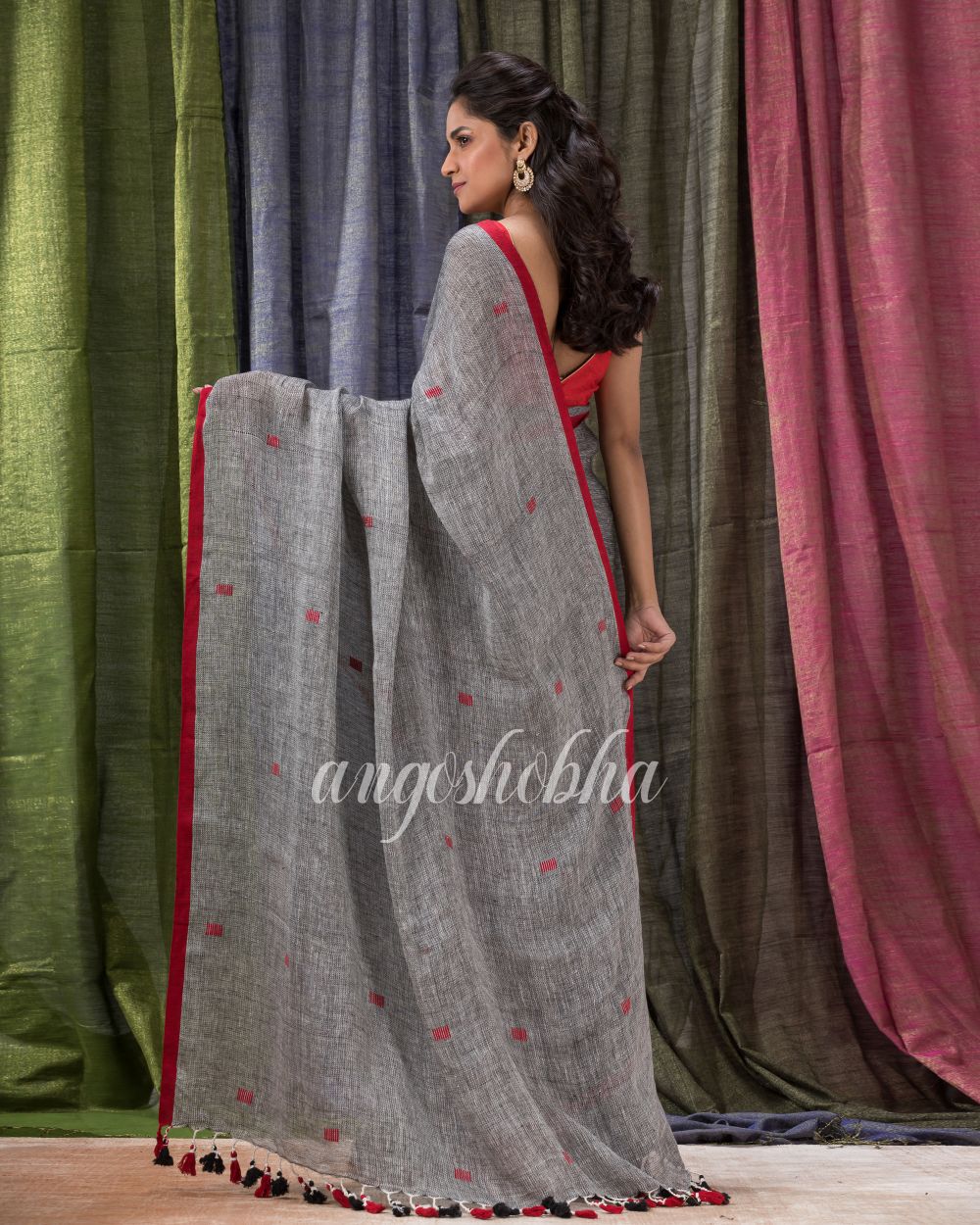 Grey Traditional Handloom Linen Jamdani Saree angoshobha