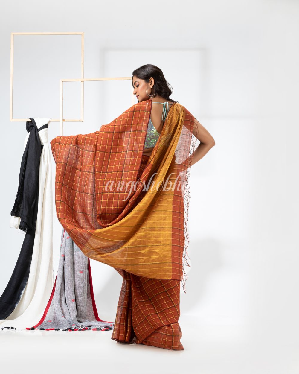 Handloom Dark Orange Linen Saree angoshobha