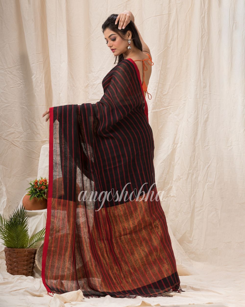 Handloom Linen Saree In Black And Red Stripes angoshobha