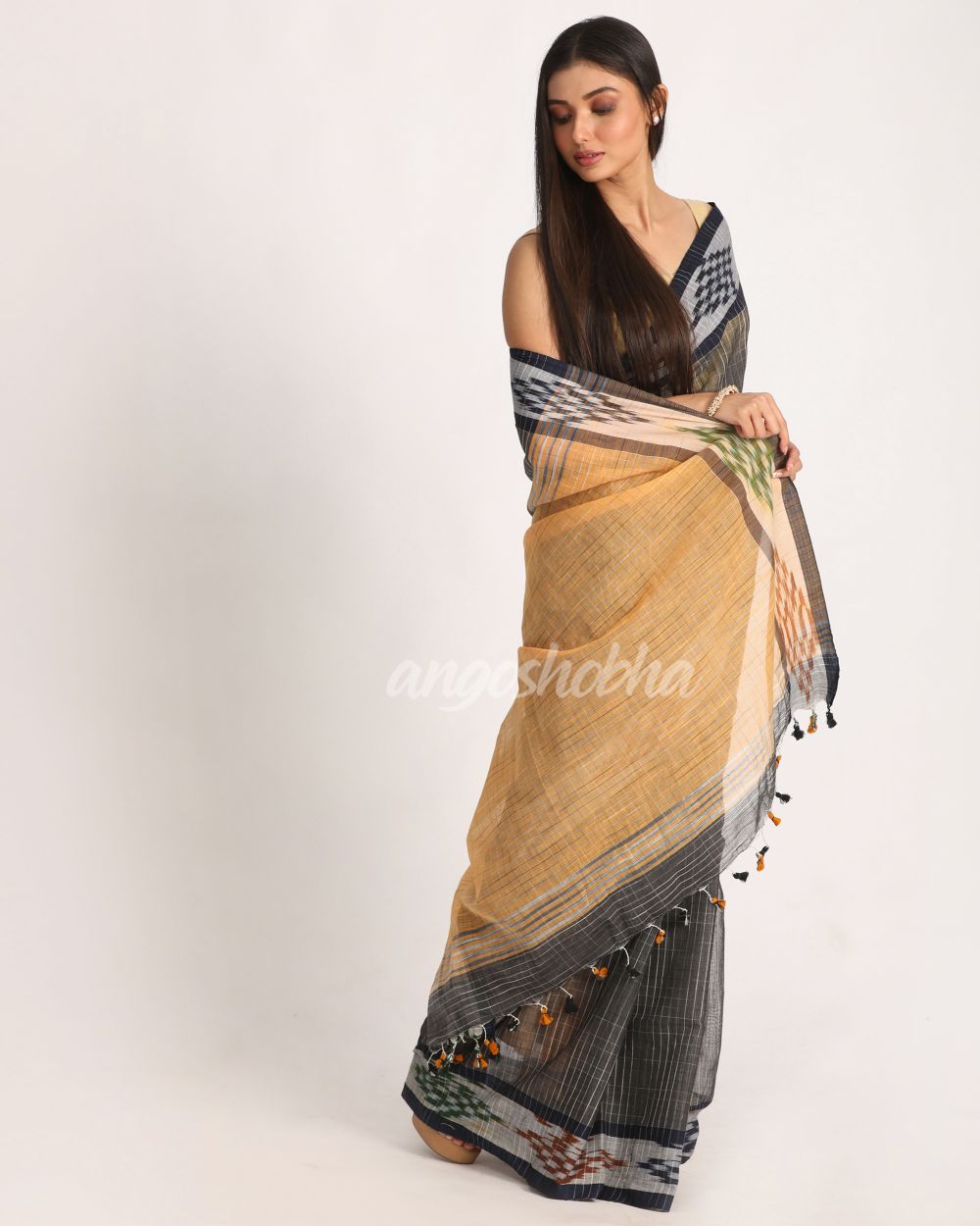 Kotki Border Deep Grey Cotton Blend Handloom Saree angoshobha