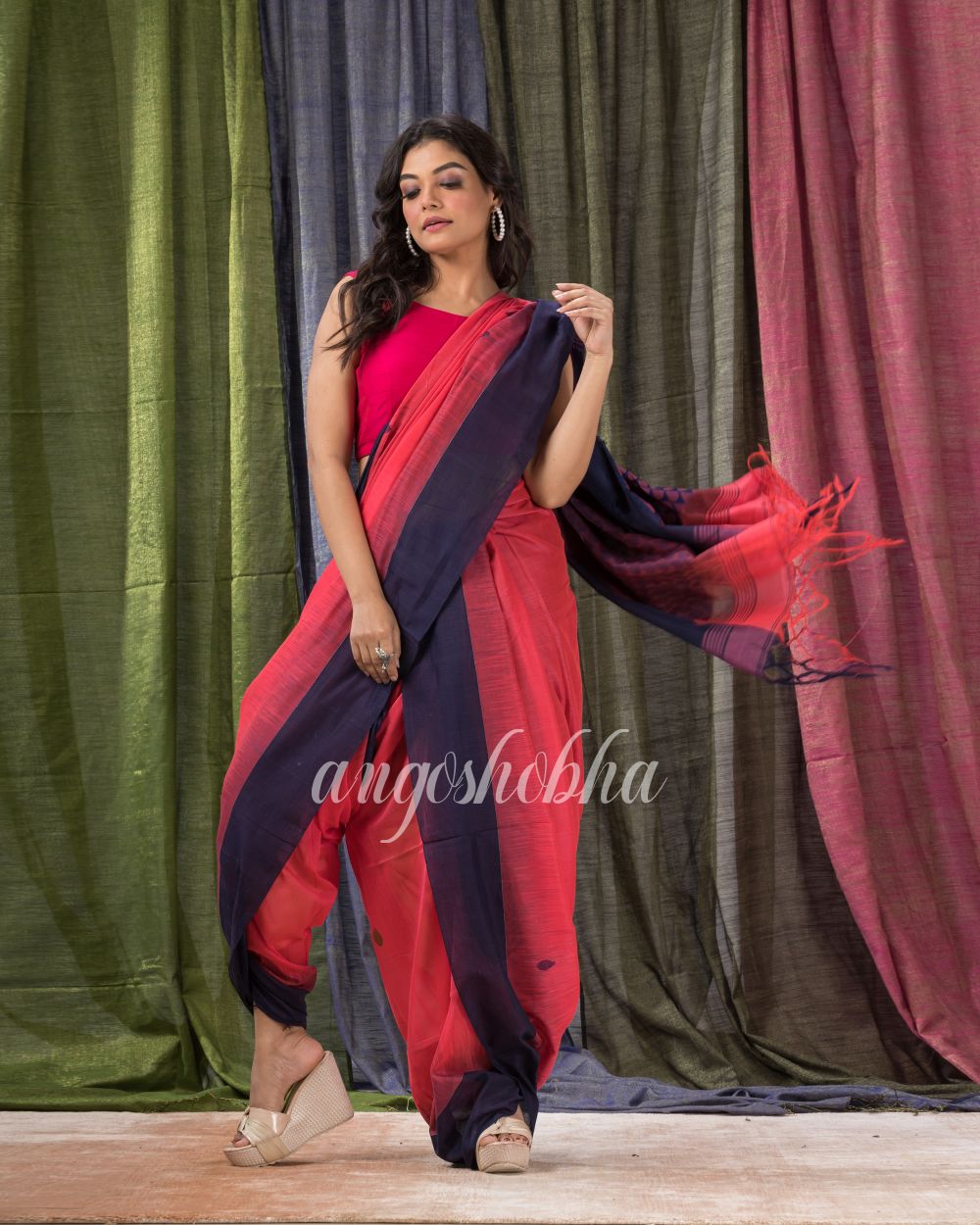 Light Fuchia Cotton Tangail Festive Saree angoshobha