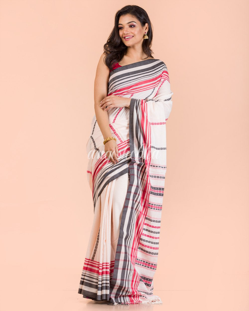 Light Peach Cotton Madhyamoni Saree angoshobha