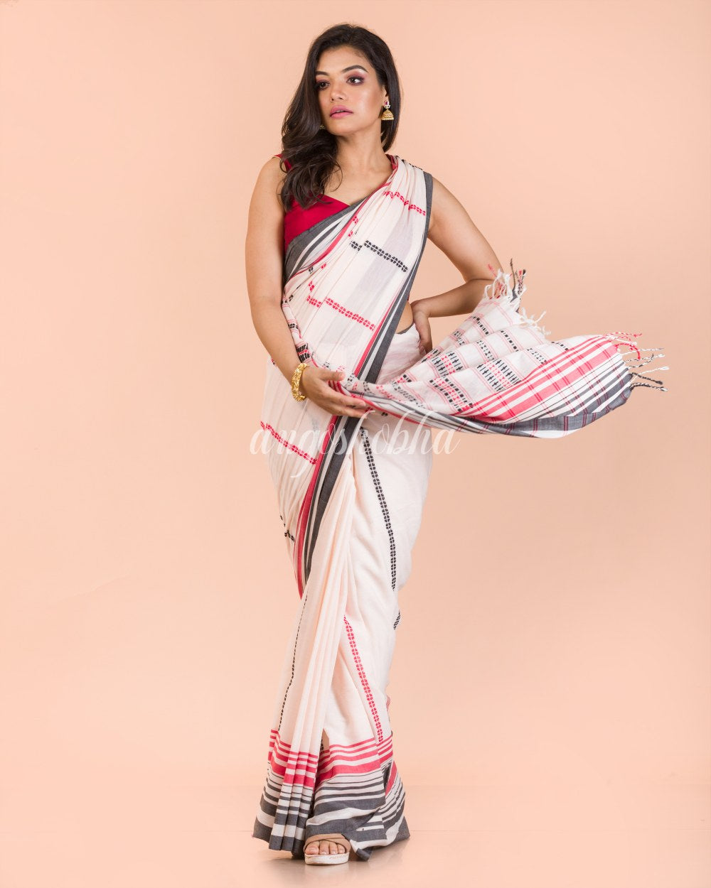 Light Peach Cotton Madhyamoni Saree angoshobha