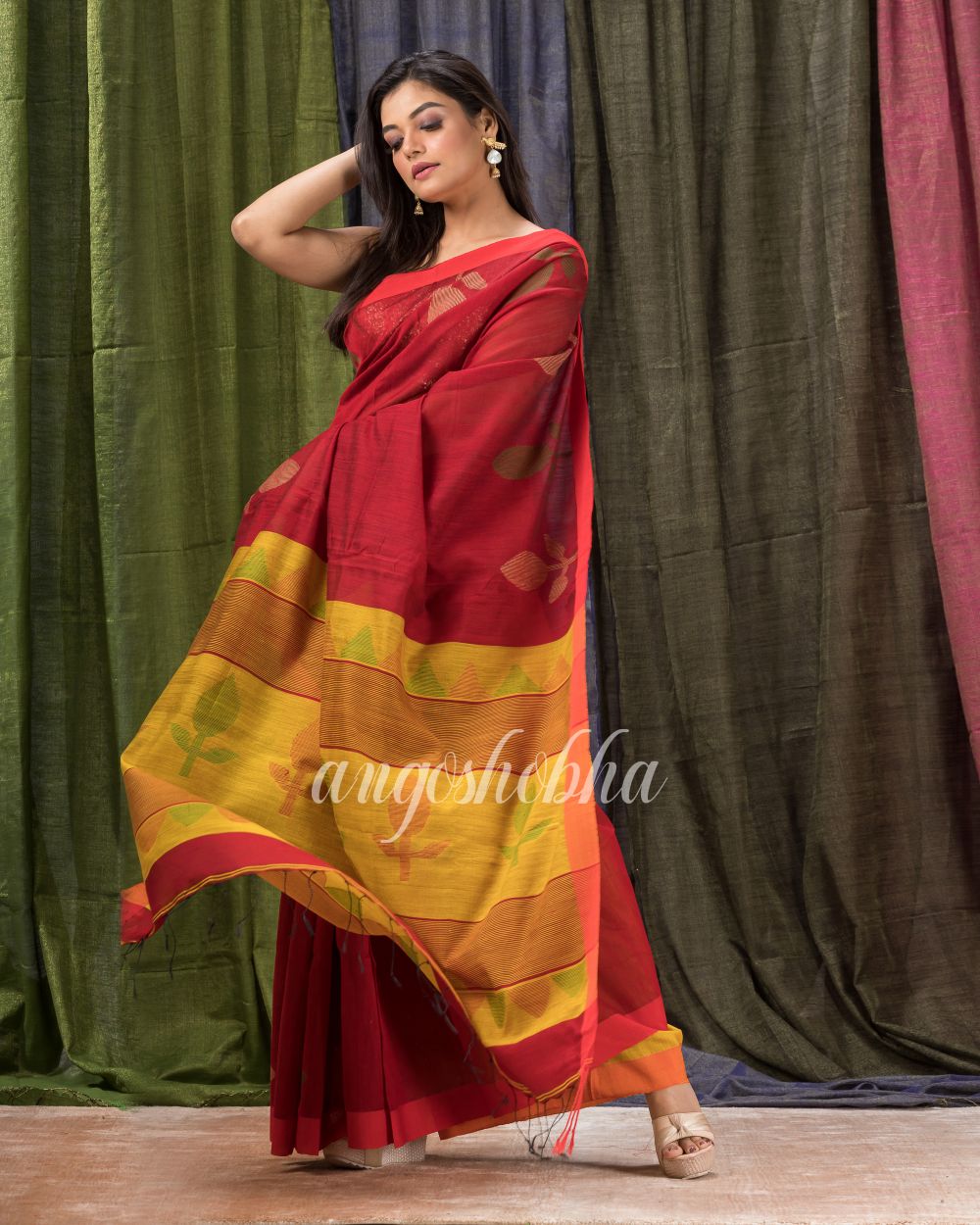 Maroon Cotton Blend Traditional Jamdani Saree angoshobha