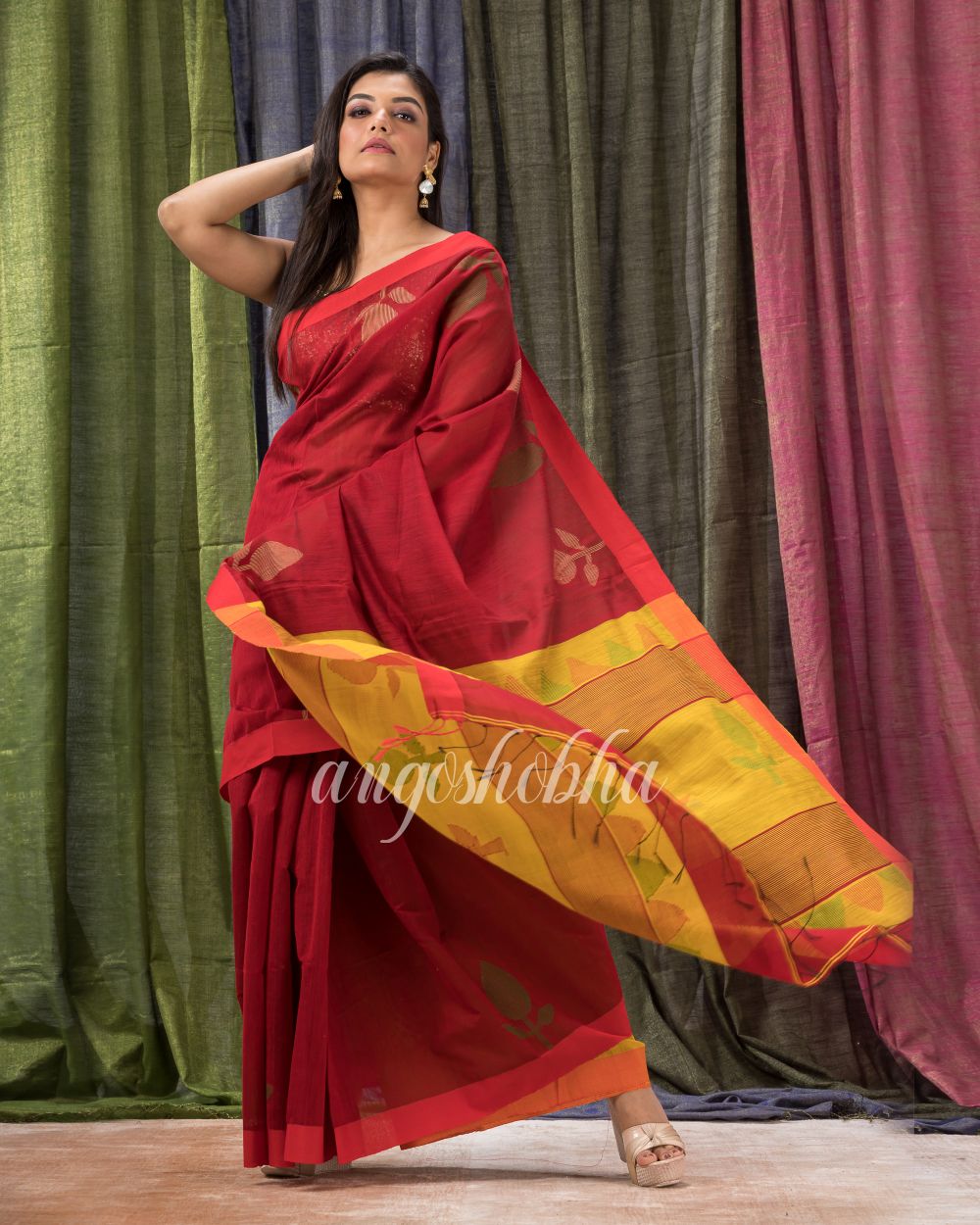 Maroon Cotton Blend Traditional Jamdani Saree angoshobha