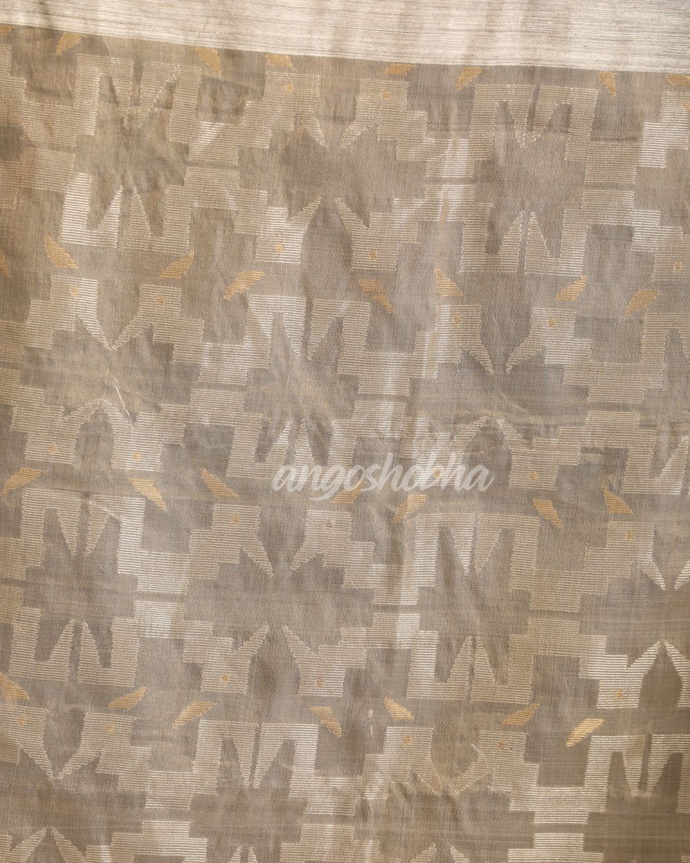 Off White Matka Silk Handloom Traditional Jamdani Saree angoshobha