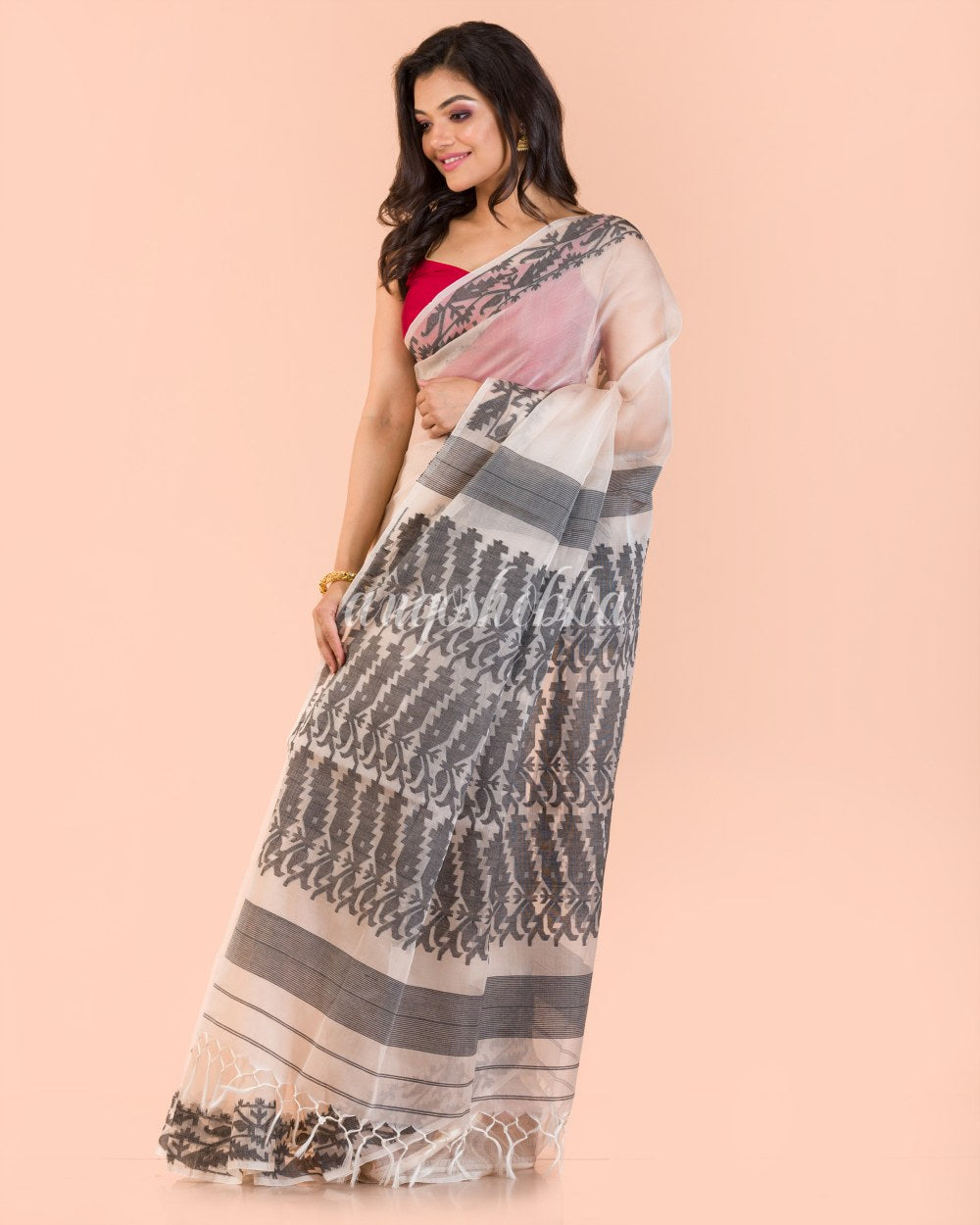 Peach Handwoven Silk Saree angoshobha