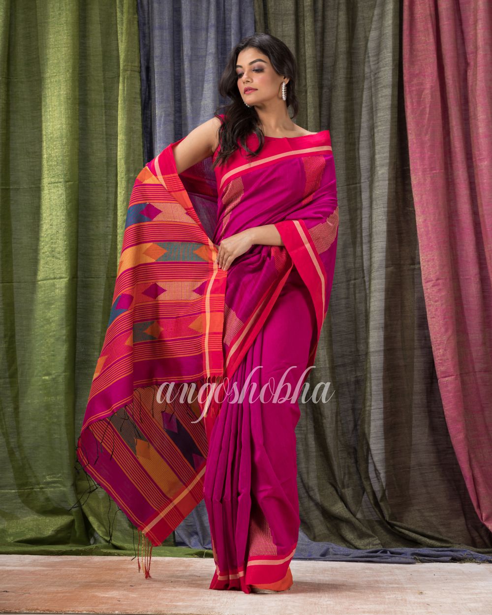 Rani Pink Cotton Blend Temple Border Jamdani Saree angoshobha
