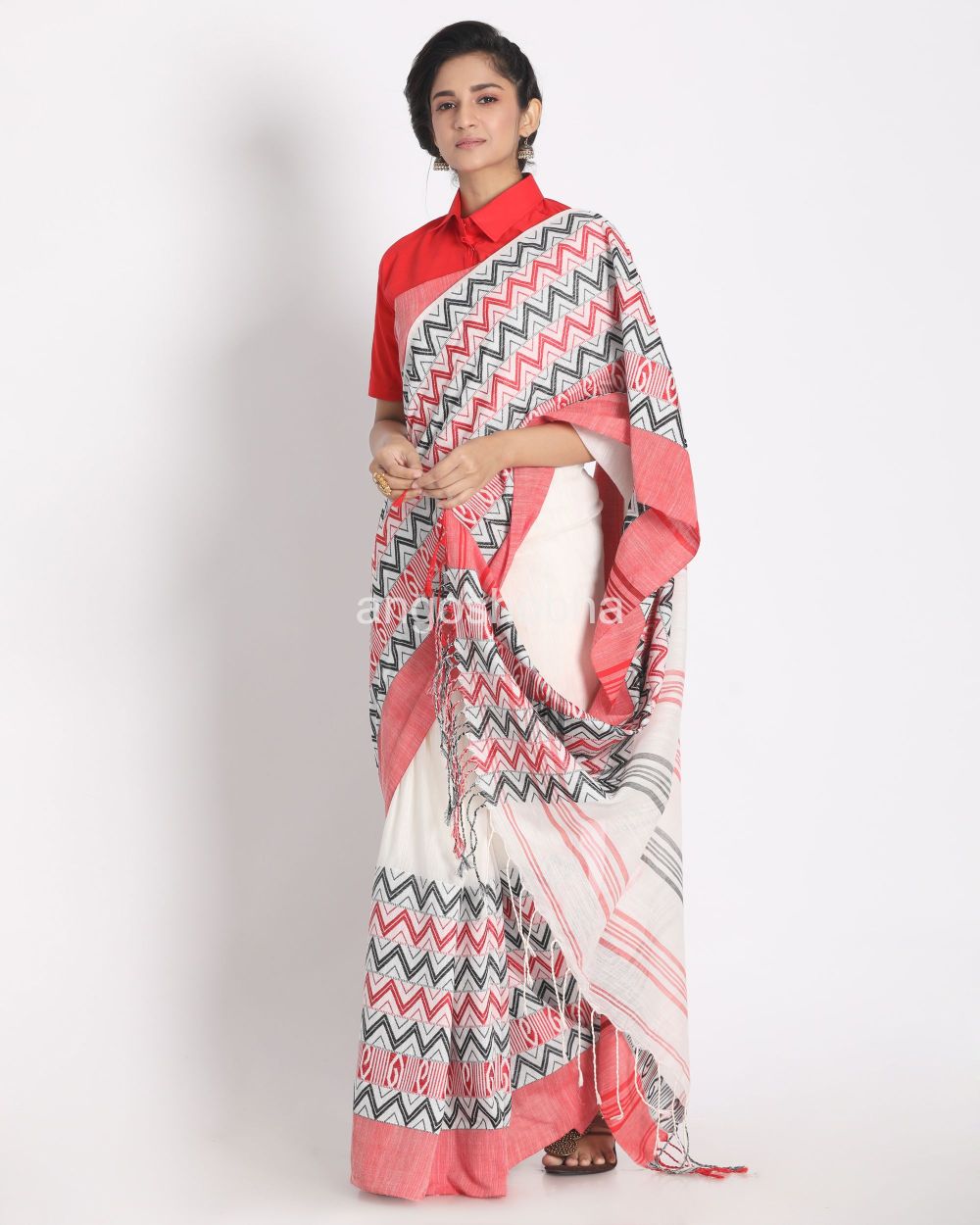 Red Border White Begampuri Handspun Cotton Saree angoshobha
