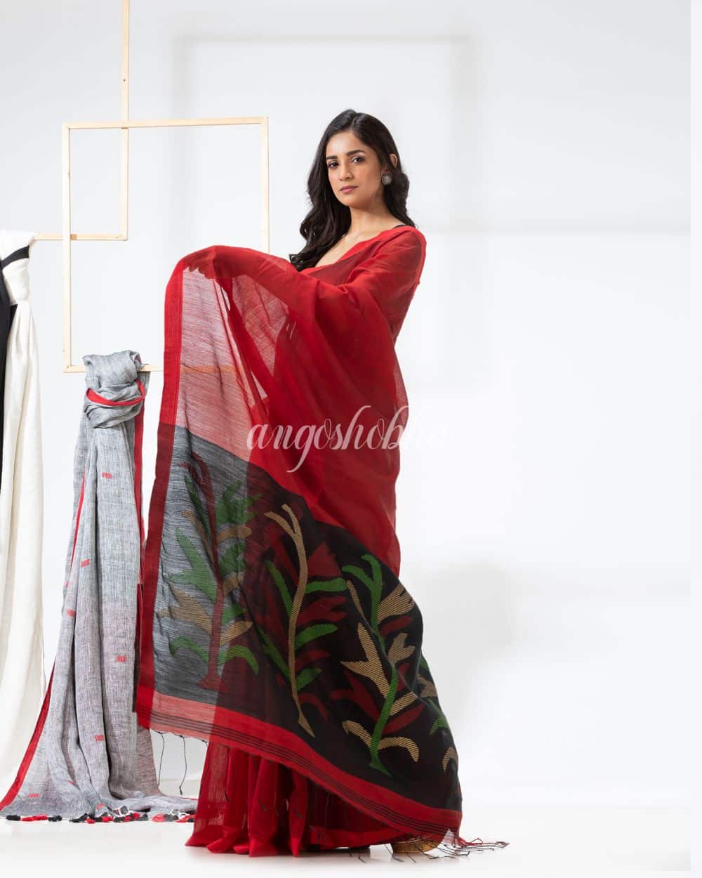 Red Cotton Blend Handloom Jamdani Saree angoshobha