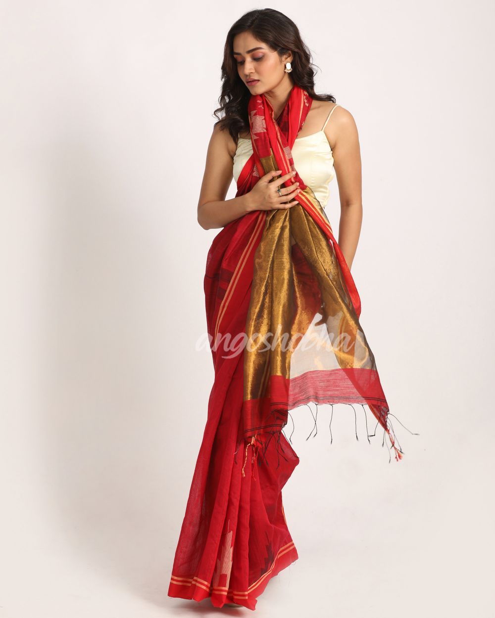 Red Cotton Blend Handloom Jamdani Saree angoshobha