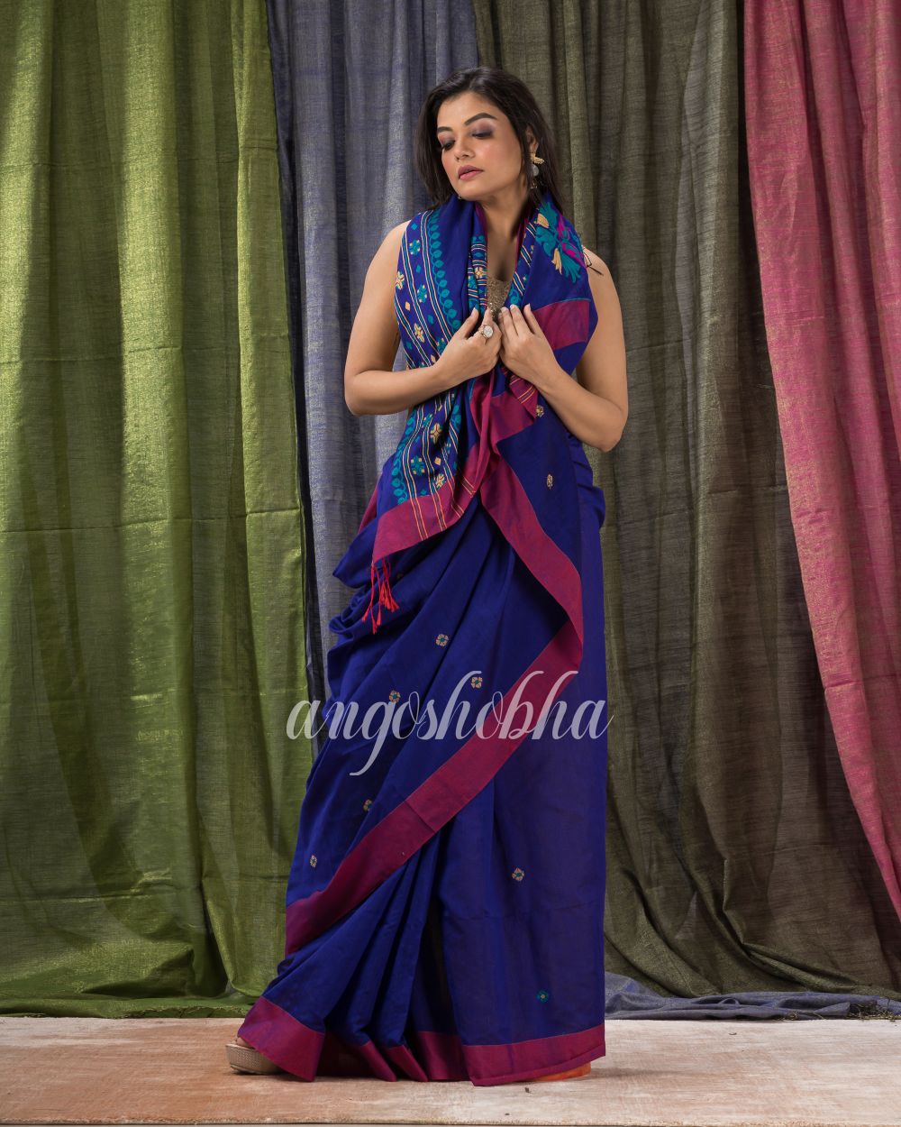 Royel Blue Cotton Blend Traditional Jamdani Saree angoshobha