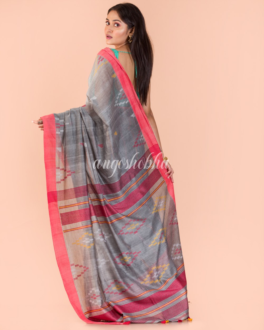 Silver grey Handwoven Cotton Jamdani Saree angoshobha