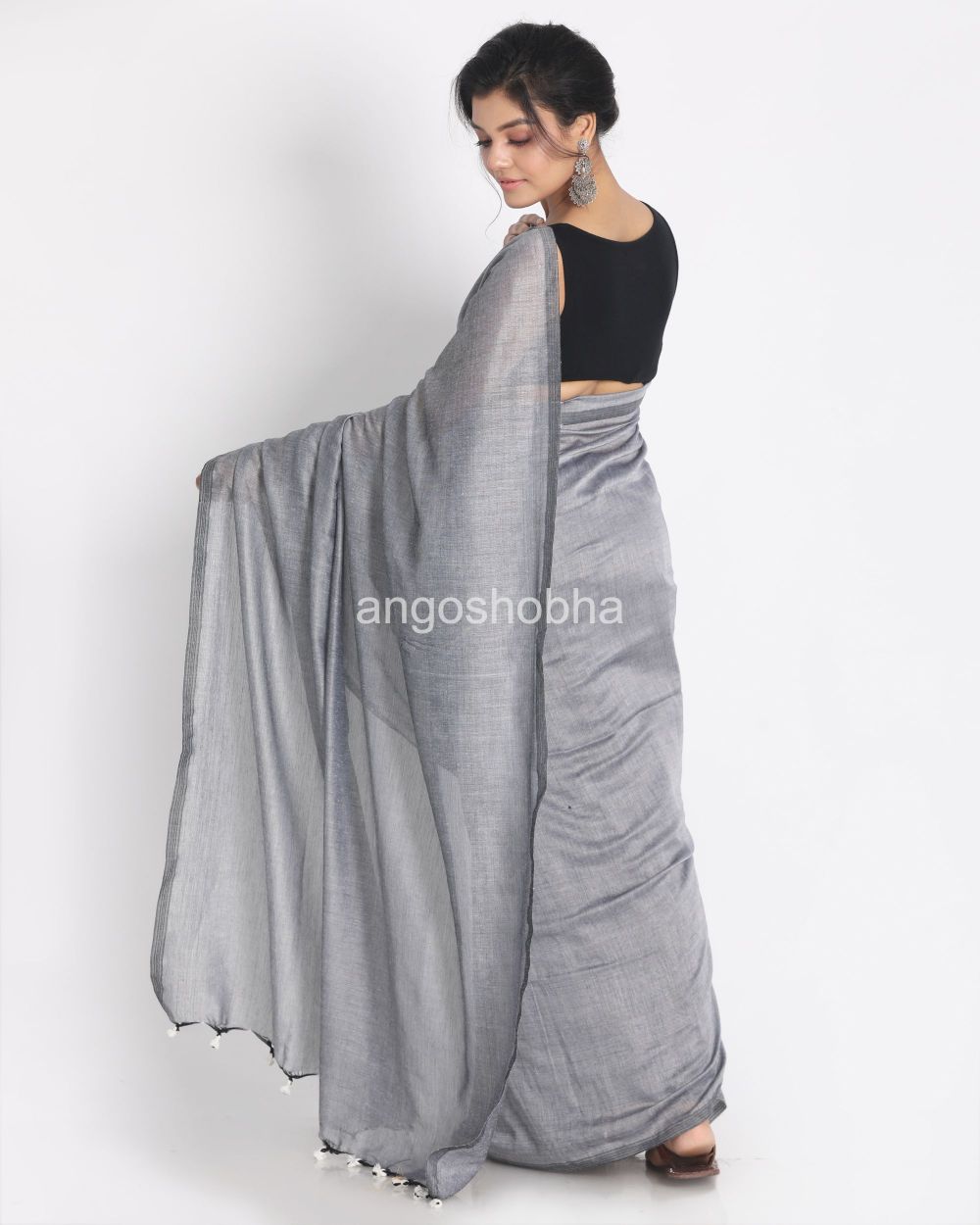 Silver grey handspan cotton handwoven saree angoshobha