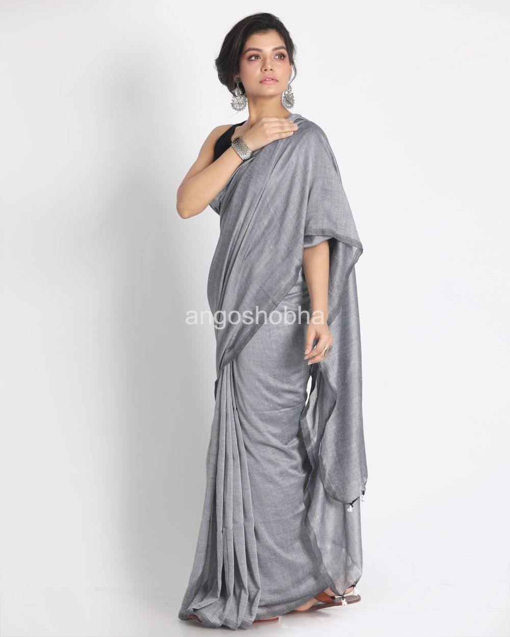 Silver grey handspan cotton handwoven saree angoshobha