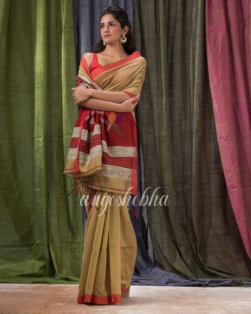 Tan Cotton Blend Traditional Jamdani Saree angoshobha