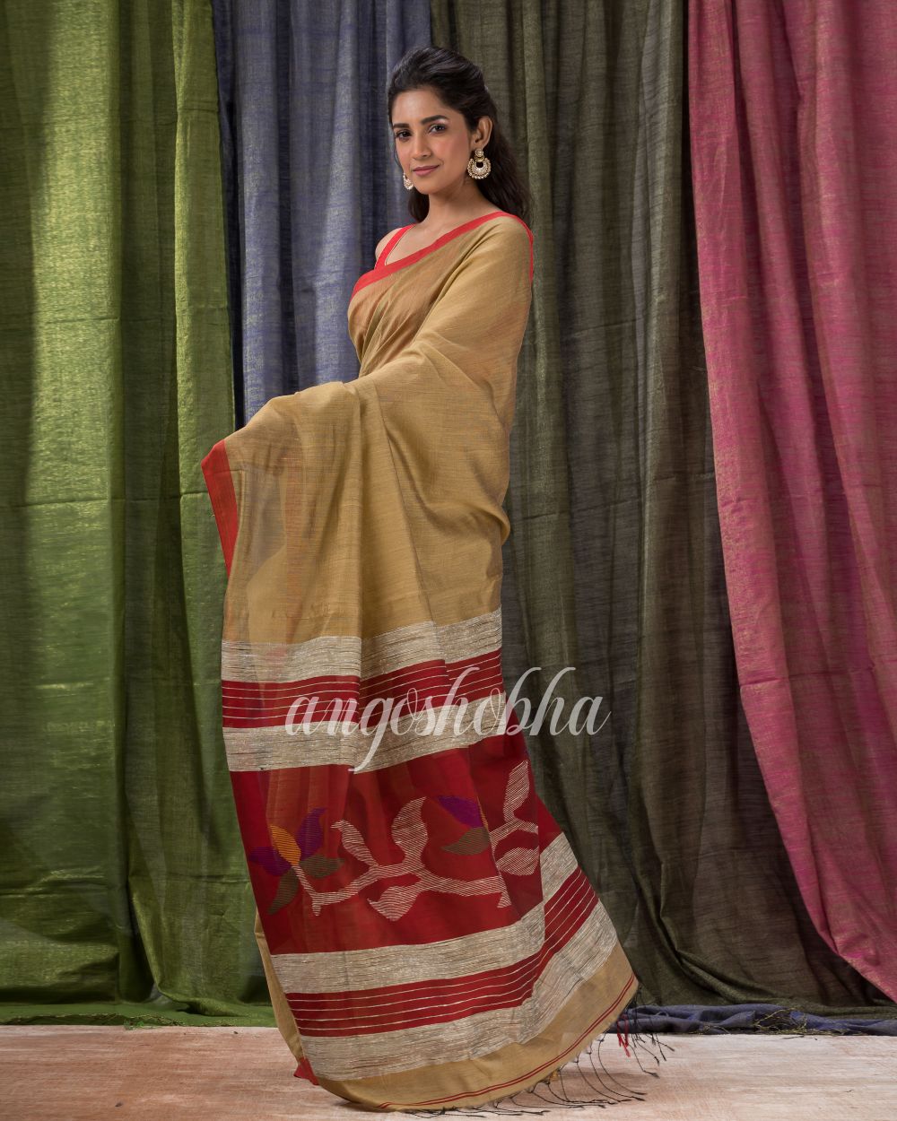 Tan Cotton Blend Traditional Jamdani Saree angoshobha