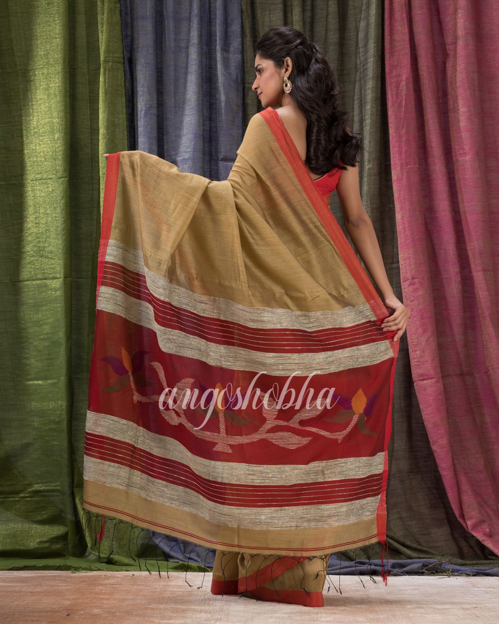 Tan Cotton Blend Traditional Jamdani Saree angoshobha