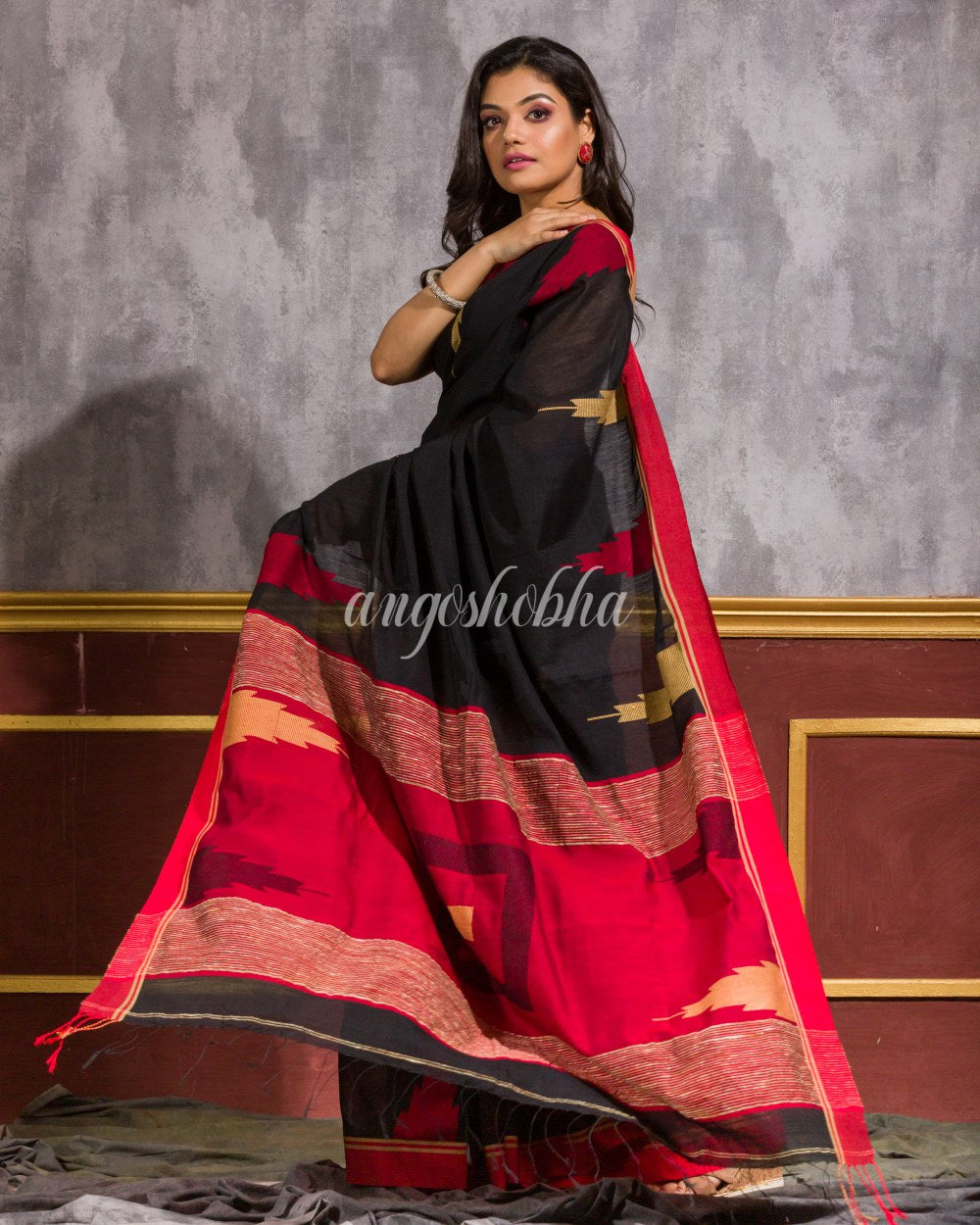 Temple Border Black Blended Cotton Saree angoshobha