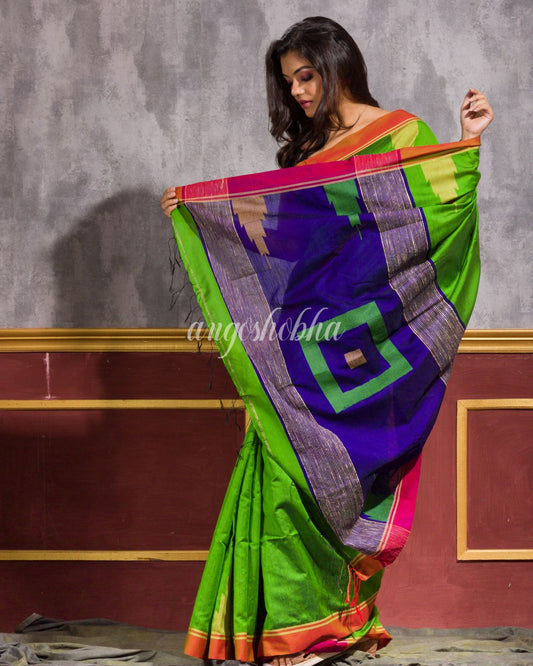 Temple Border Green Handloom Saree angoshobha