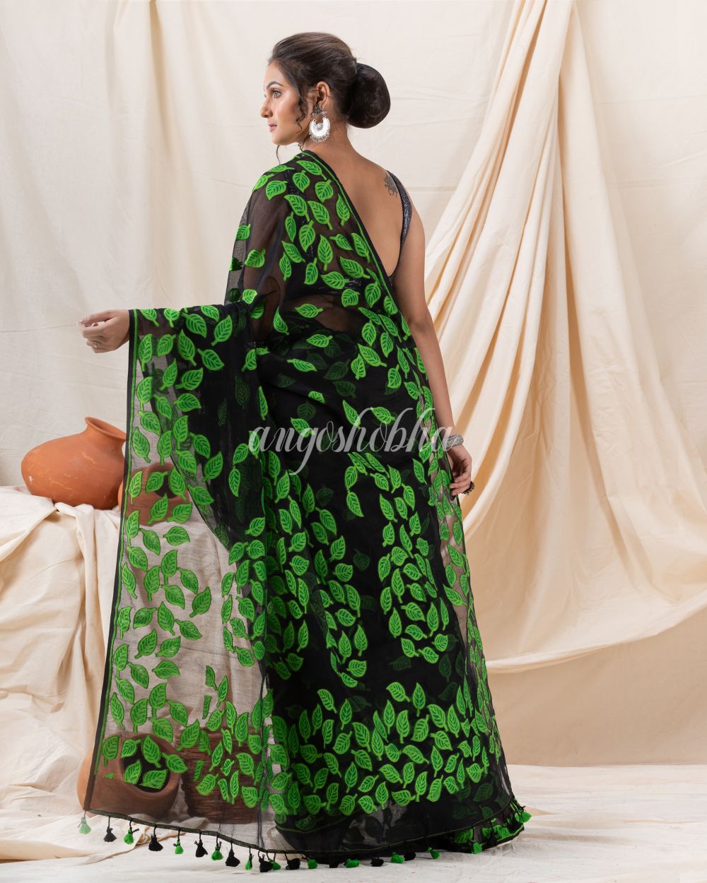 Traditional Black Green Leaf Soft Dhakai Jamdani Saree angoshobha