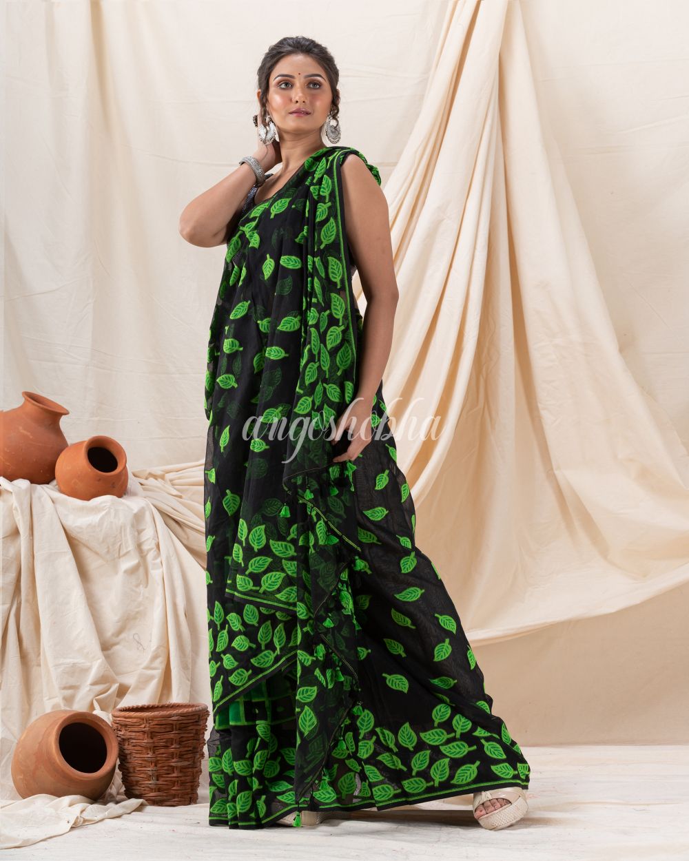 Traditional Black Green Leaf Soft Dhakai Jamdani Saree angoshobha