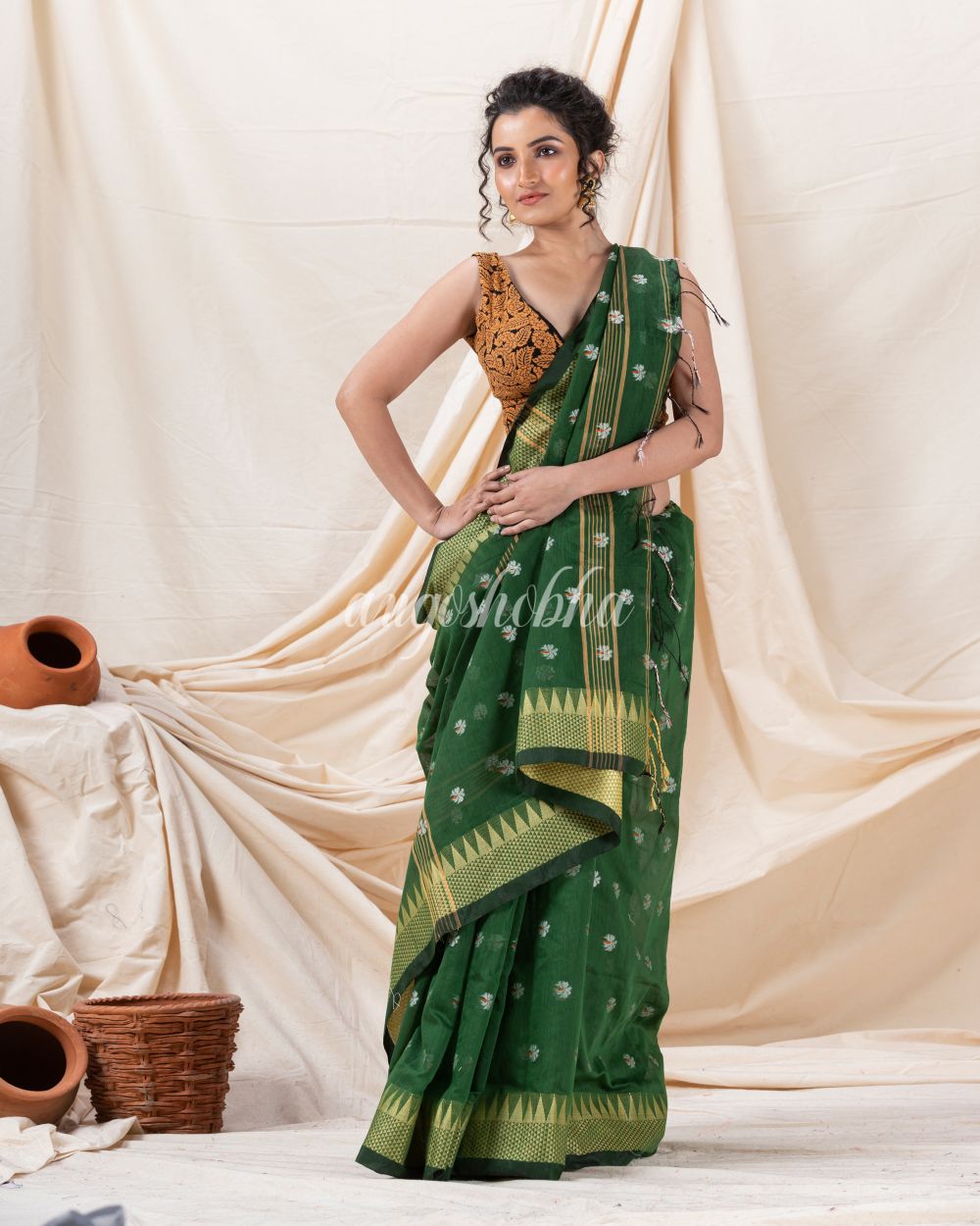 Traditional Cotton Blend Dark Green Handloom Saree angoshobha