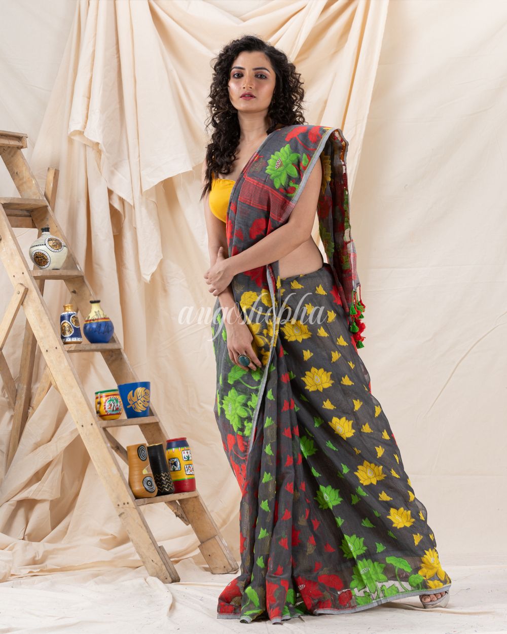 Traditional Deep Gray Soft Dhakai Jamdani Saree angoshobha