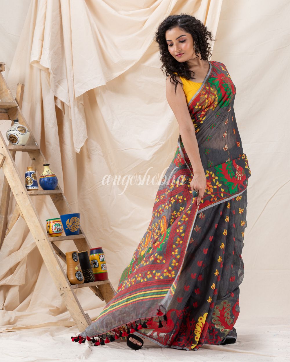 Traditional Gray Soft Dhakai Jamdani Saree angoshobha