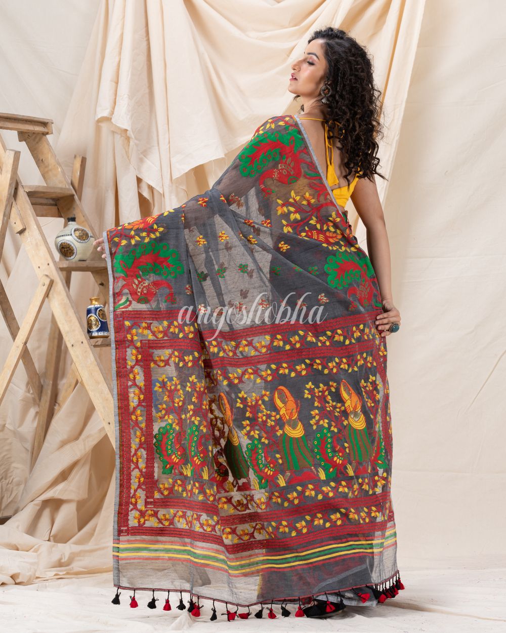 Traditional Gray Soft Dhakai Jamdani Saree angoshobha