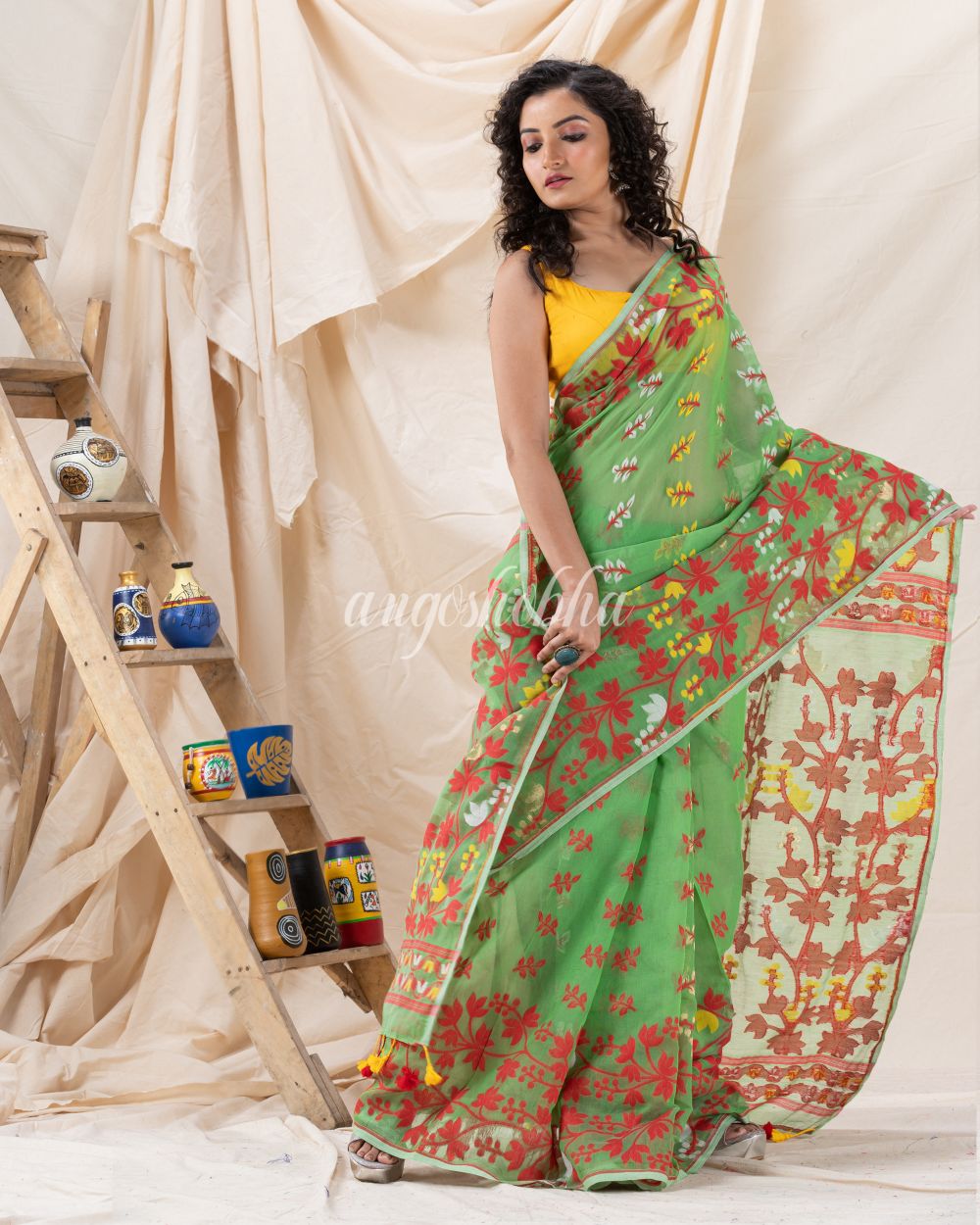 Traditional Green Soft Dhakai Jamdani Saree angoshobha