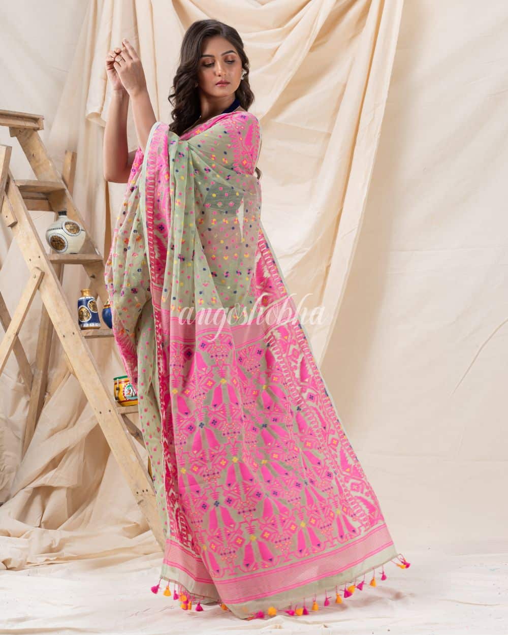 buy dhakai jamdani cotton saree at angoshobha