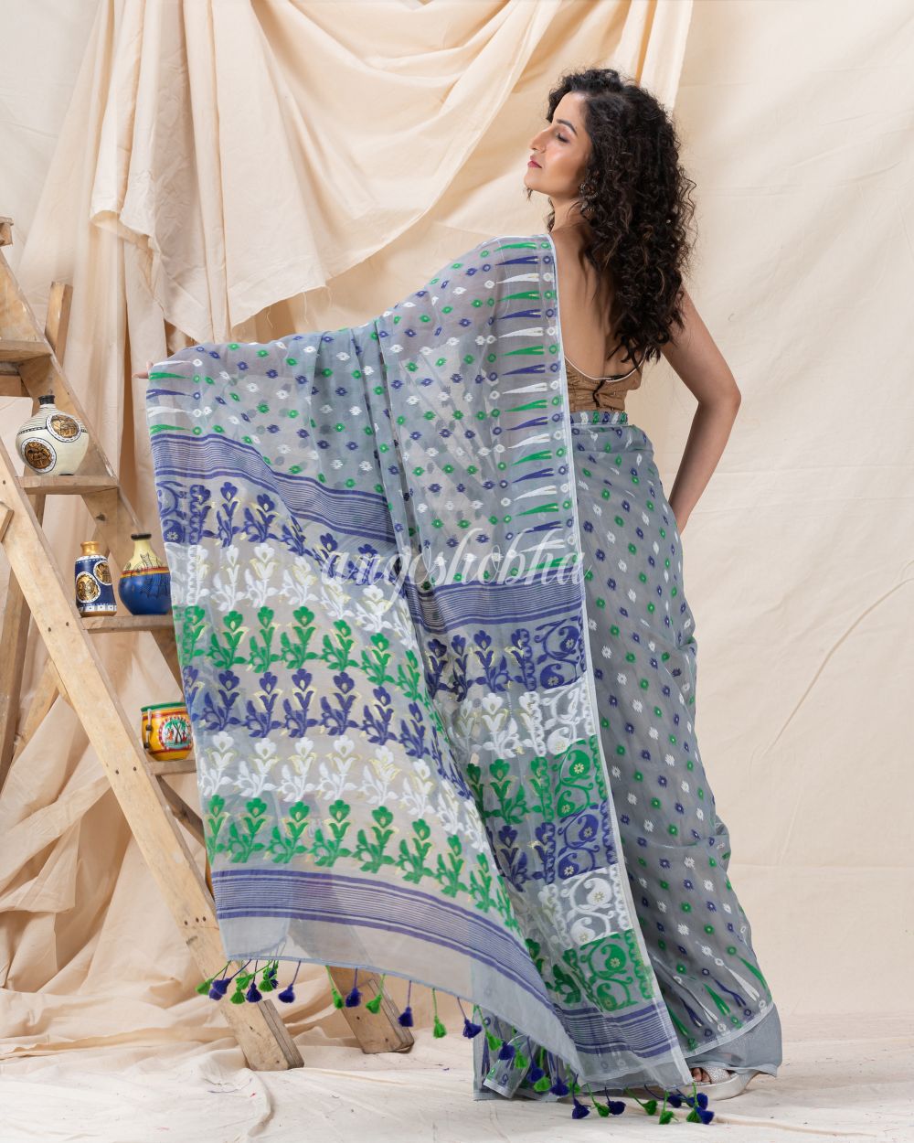 Traditional Silver Grey Soft Dhakai Jamdani Saree angoshobha