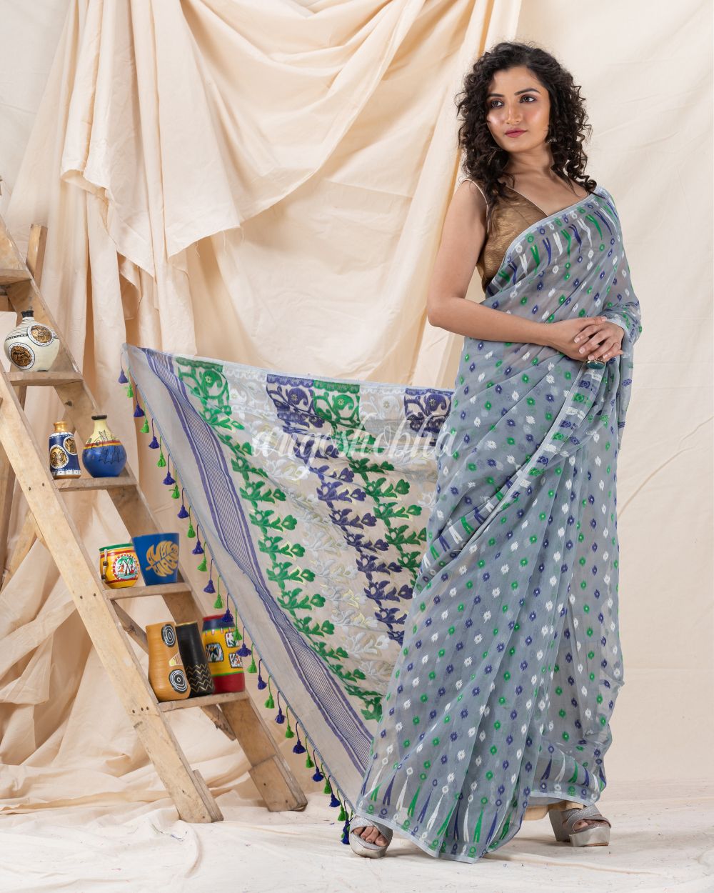 Traditional Silver Grey Soft Dhakai Jamdani Saree angoshobha