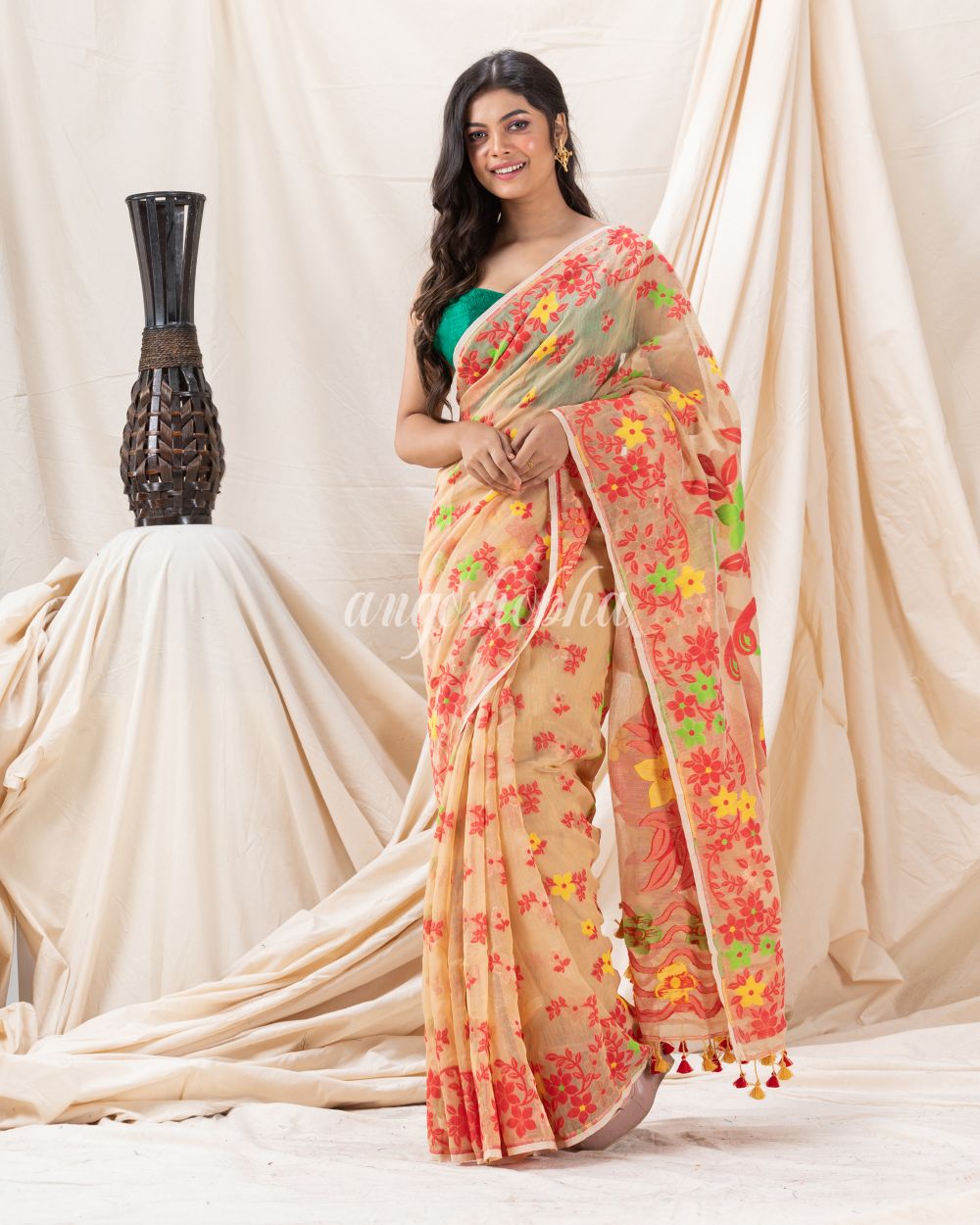 Traditional Tan Cotton Blend Soft Dhakai Jamdani Saree angoshobha