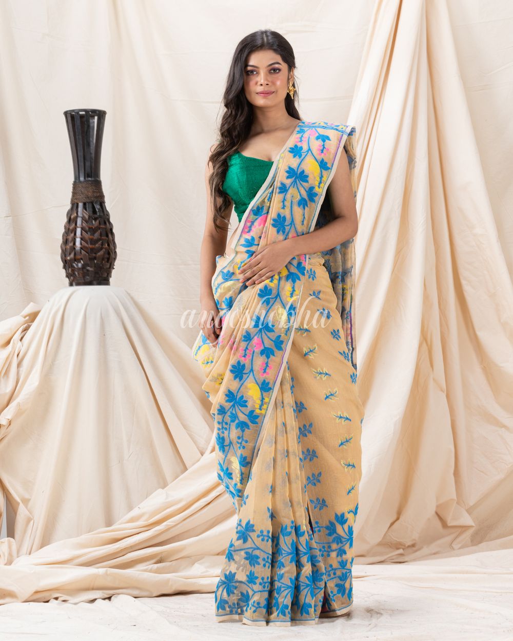 Traditional Tan Creeper Soft Dhakai Jamdani Saree angoshobha